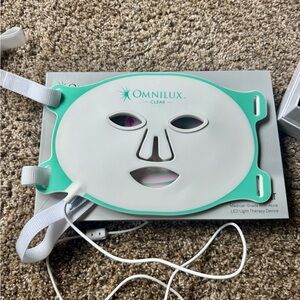 Omnilux Clear LED Light